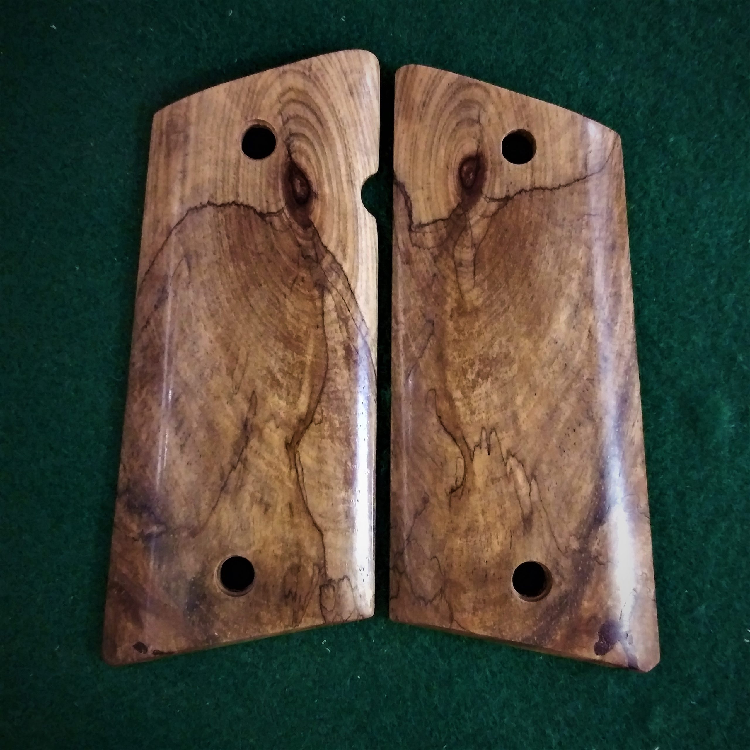 LAR Grizzly Spalted Maple 1 - Texas Grips