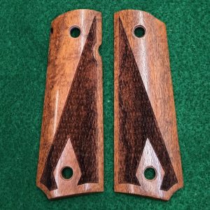 1911 Full Size - Mesquite with Combat Checkering