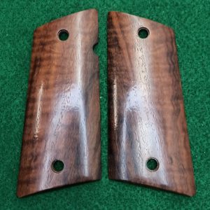 LAR Grizzly Claro Walnut