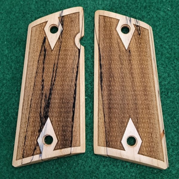 LAR Grizzly Maple Spalted with Checkering