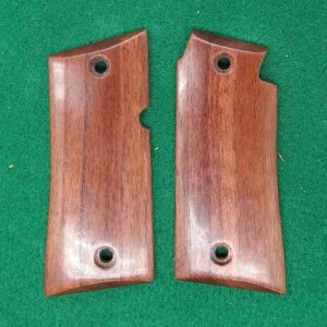 Colt Mustang Grips