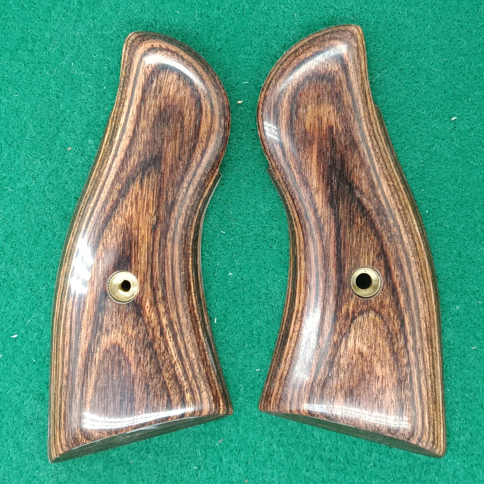 Ruger Security-Six / Police Six - 151 Series & above - Magna Laminate Wood Grips - Image 5